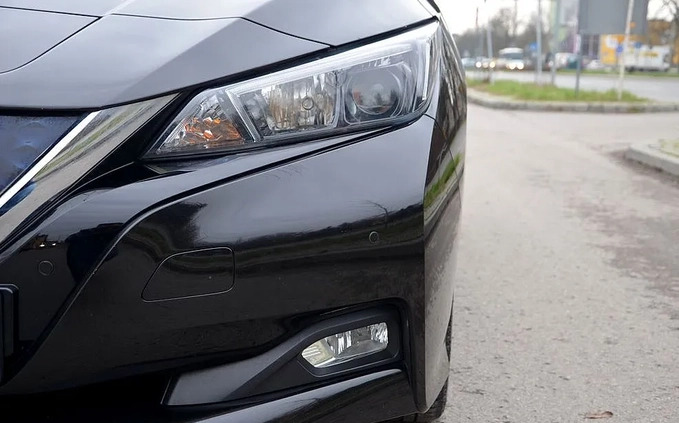 Nissan Leaf cena 64900 przebieg: 105236, rok produkcji 2018 z Radom małe 379